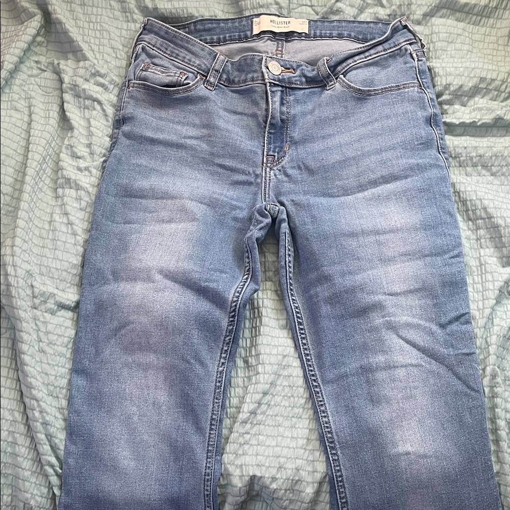 Hollister Women's High Rise Light Blue Jeans - Picture 3 of 6